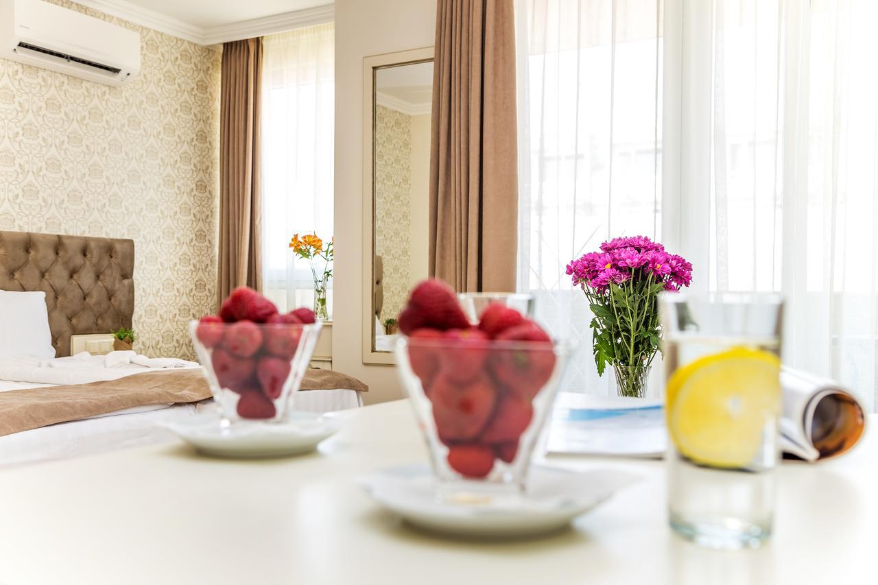 Aparthotel Rena 4*