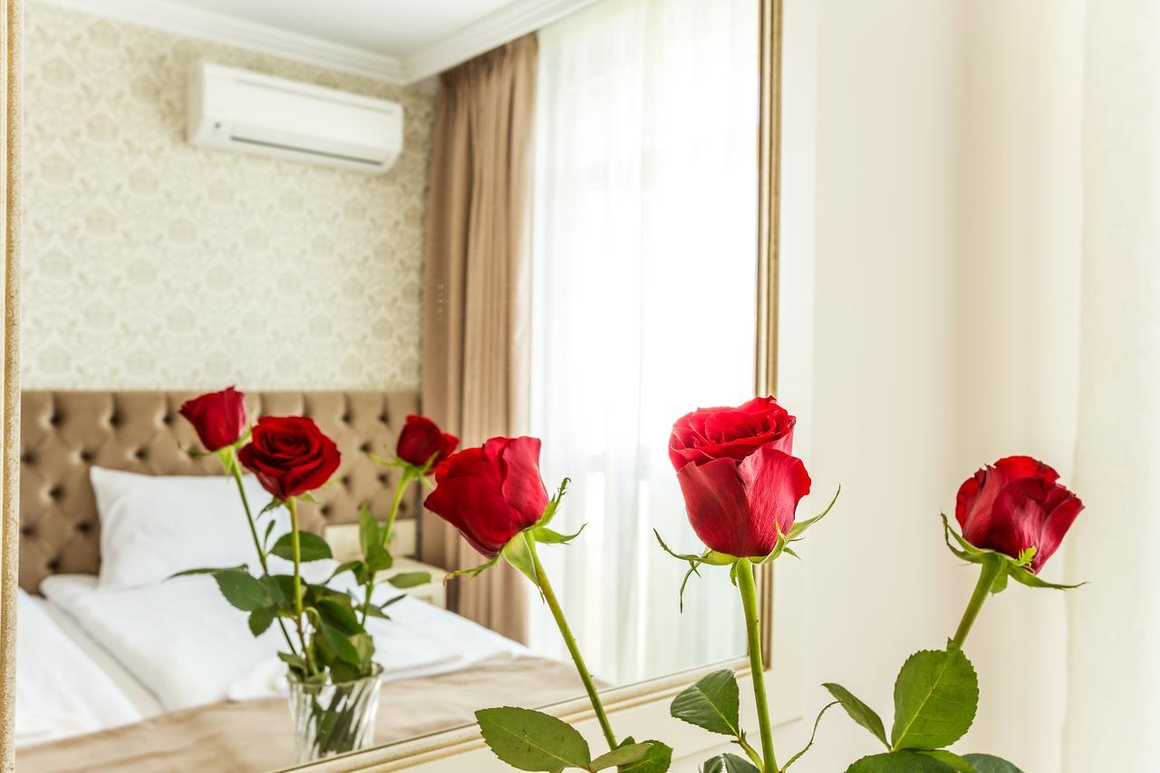 Rena Aparthotel 4*